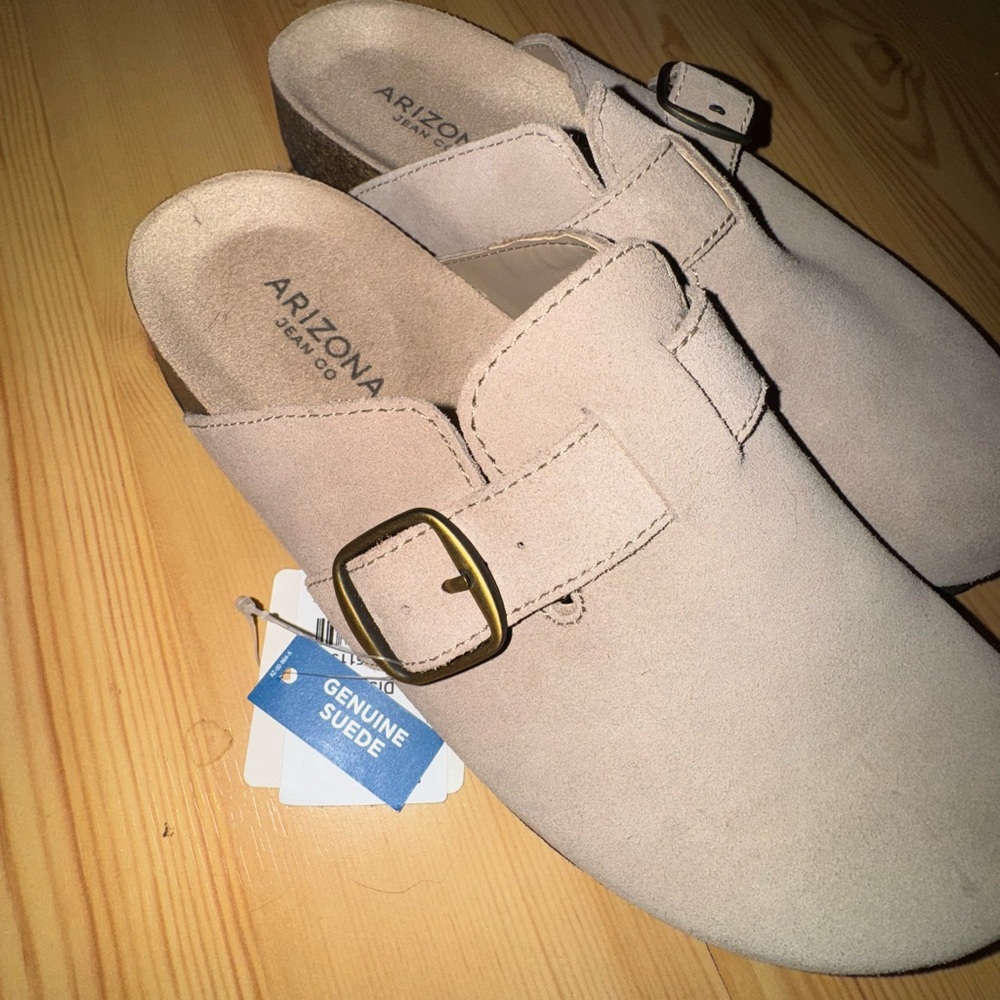 NWT Arizona Women's Beige Suede Buckle Mules - Picture 7 of 9